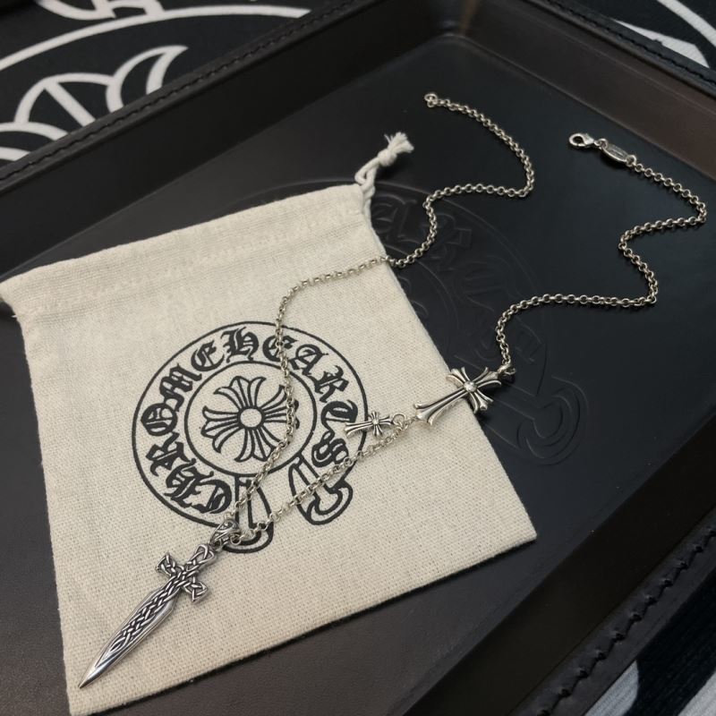 Ch*0me He**ts necklaces
